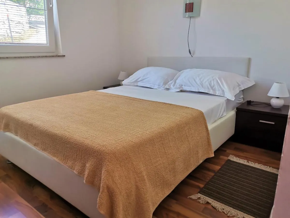 Apartments Lumar Palit