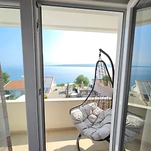 Dora Apartment